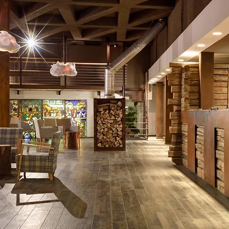 Th Pila Hotel