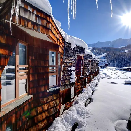 Th Pila Hotel