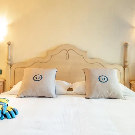 Hotel Th Pila 4*