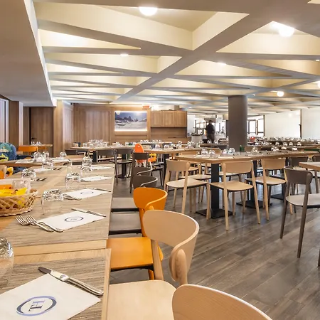 Th Pila Hotel